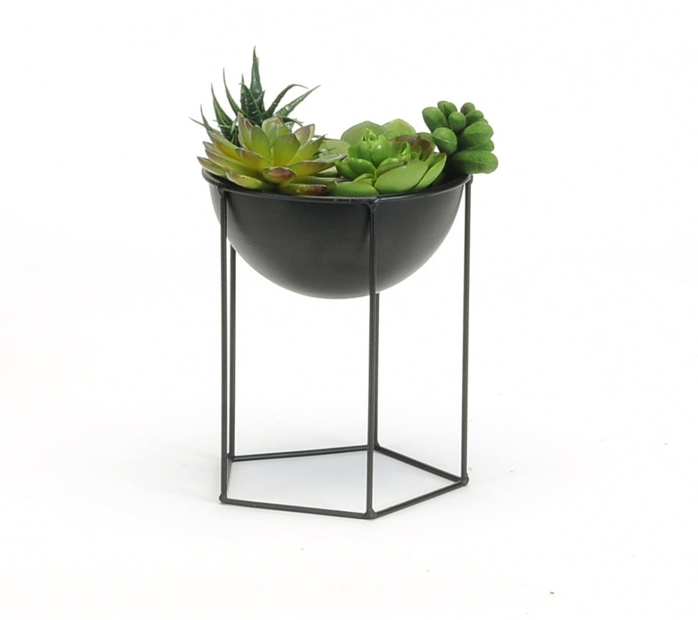 Black Metal Bowl On Stand