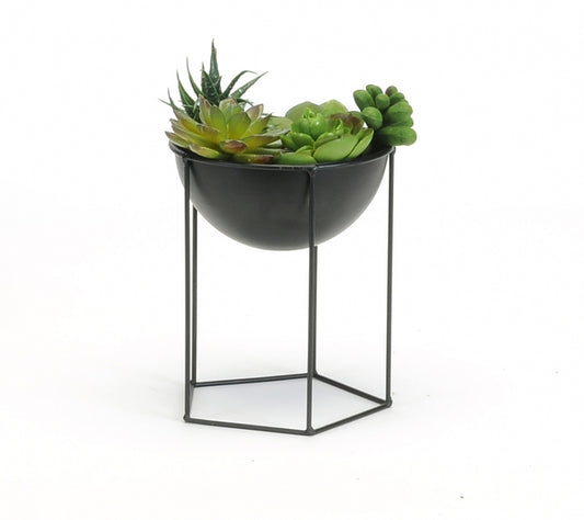Black Metal Bowl On Stand