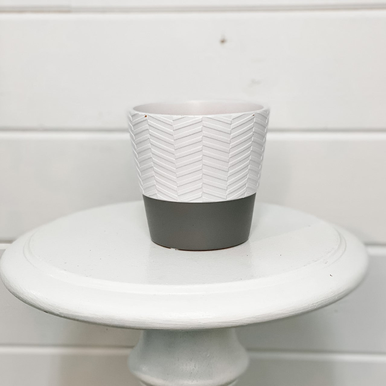 White Lined Ceramic Pot with Grey Bottom